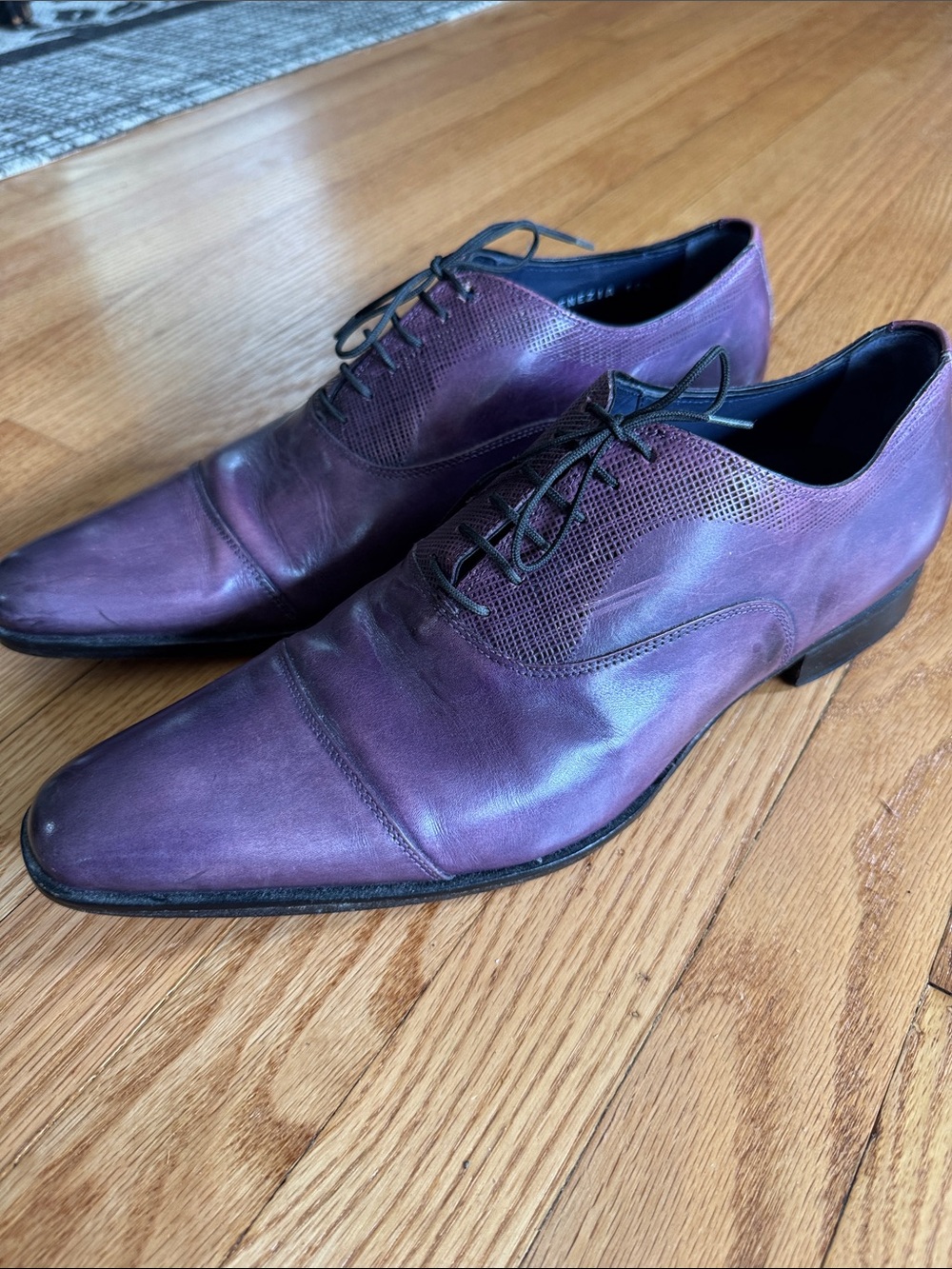 Men’s fine leather lace up shoes